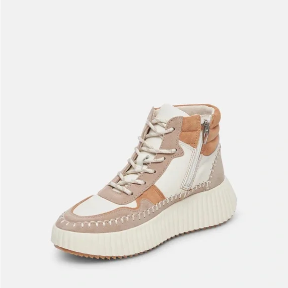 Dolce Vita Daley Sneaker - Picture 4 of 11